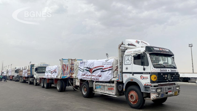 Aid trucks began entering the Gaza Strip from Egypt about 90 minutes after the start of a truce between Israel and Hamas militants 24 11 2023